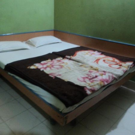 Hotel Jyoti Varanasi Esterno foto