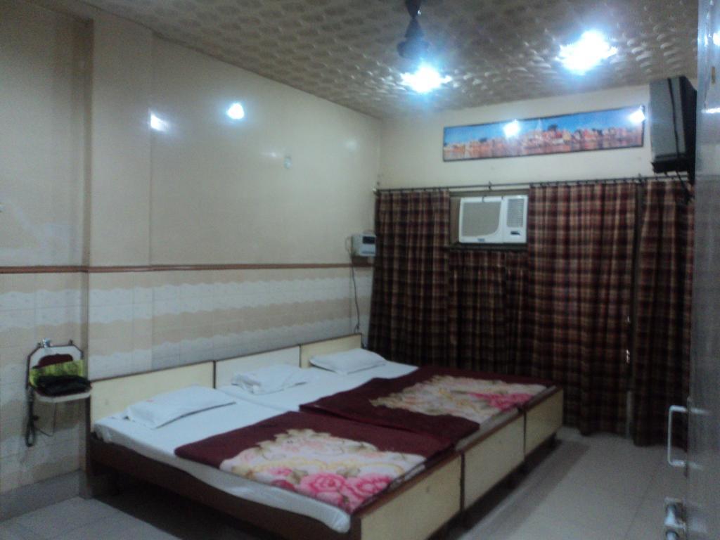 Hotel Jyoti Varanasi Camera foto
